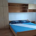 By The شقة شيبينيك