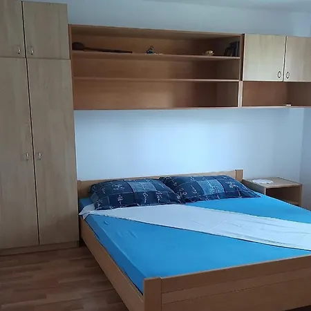 By The Beach Apartment Sibenik