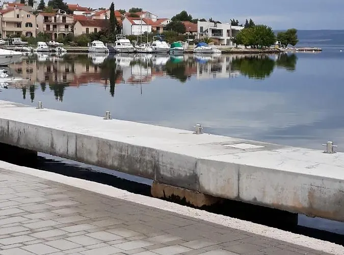 Διαμέρισμα By The Beach